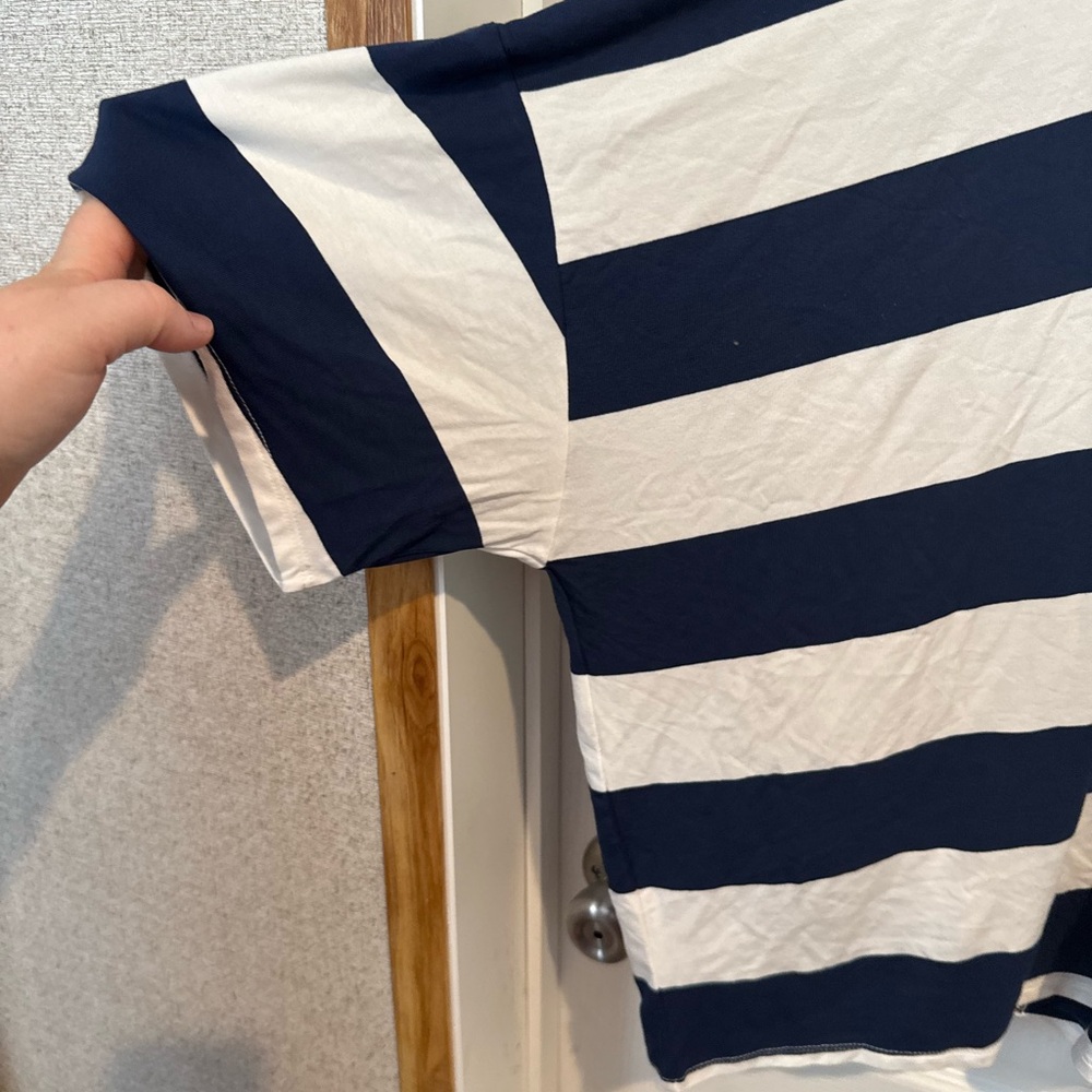 Old Navy Navy and White Striped tee. - Picture 2 of 4